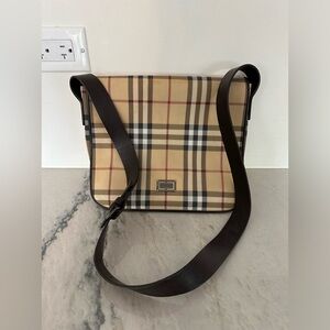 Authentic Burberry vintage crossbody bag